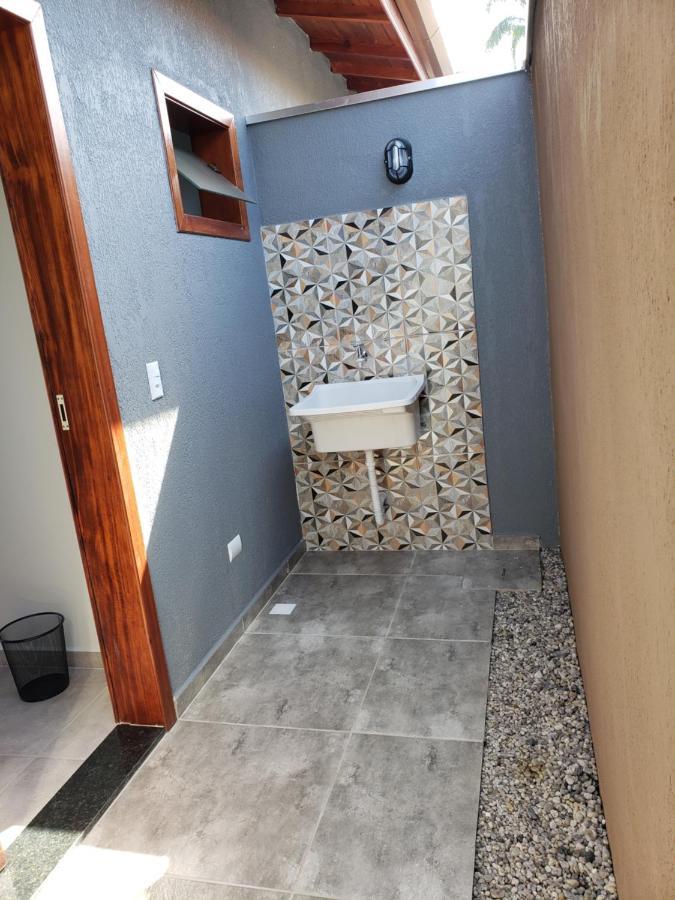 Suítes Verano Ubatuba - NOVAS - Bairro de Itaguá com piscina Exterior foto